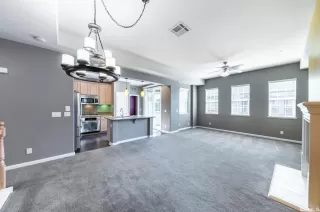 Photo #3: 240009895 Listing 