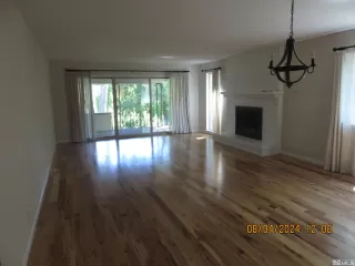 Photo #2: 240009947 Listing 