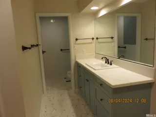 Photo #5: 240009947 Listing 