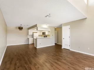 Photo #6: 240010107 Listing 