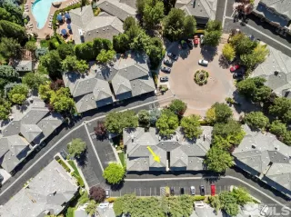 Photo #5: 240010110 Listing 