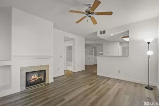 Photo #2: 240010128 Listing