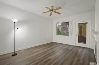 Photo #5: 240010128 Listing