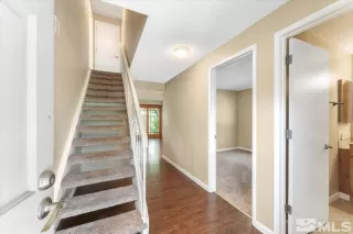 Photo #1: 240010143 Listing