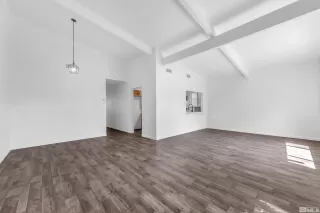 Photo #3: 240010180 Listing 