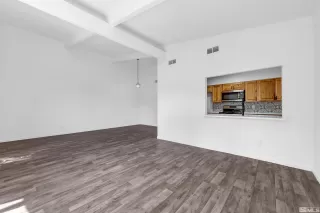 Photo #5: 240010180 Listing 