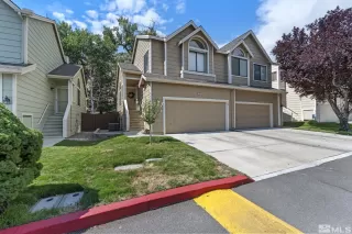 Photo #1: 240010221 Listing