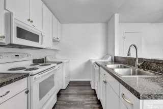 Photo #5: 240010239 Listing 