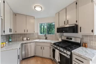 Photo #5: 240010256 Listing 