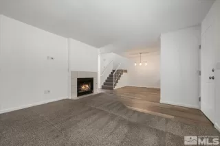 Photo #2: 240010471 Listing 