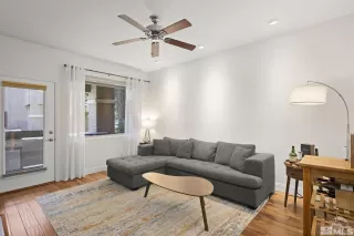 Photo #6: 240010510 Listing 