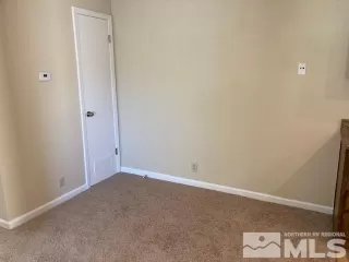 Photo #5: 240010563 Listing