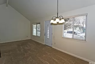 Photo #4: 240010566 Listing