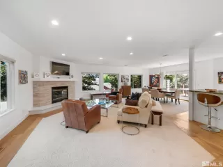 Photo #3: 240010601 Listing 