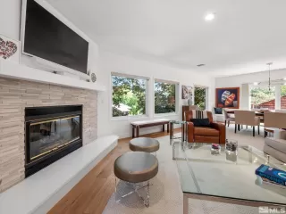 Photo #4: 240010601 Listing 