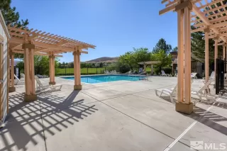 Photo #5: 240010629 Listing