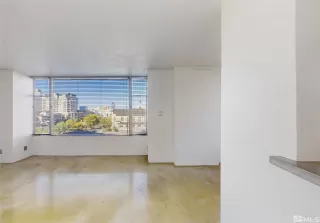 Photo #4: 240010699 Listing 