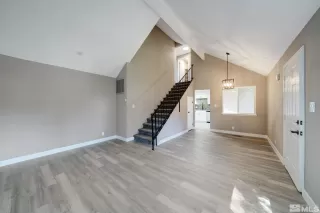 Photo #4: 240010826 Listing