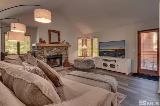 Photo #2: 240010849 Listing 