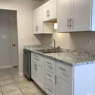 Photo #3: 240010939 Listing