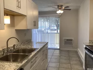 Photo #4: 240010939 Listing