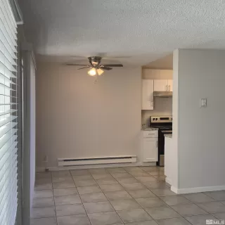 Photo #5: 240010939 Listing