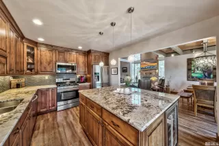 Photo #6: 240010978 Listing 