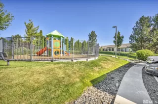 Photo #4: 240011123 Listing 