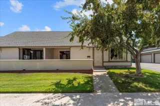 Photo #2: 240011135 Listing