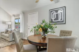 Photo #6: 240011135 Listing