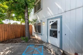 Photo #6: 240011180 Listing