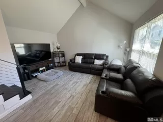 Photo #2: 240011238 Listing