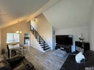 Photo #3: 240011238 Listing