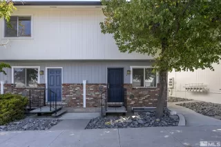 Photo #2: 240011259 Listing