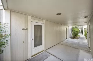 Photo #2: 240011324 Listing 