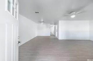 Photo #5: 240011331 Listing 