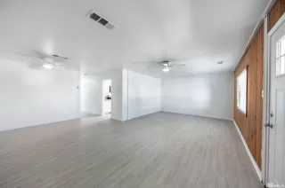 Photo #6: 240011331 Listing 