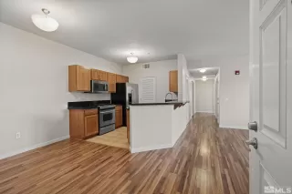 Photo #2: 240011462 Listing