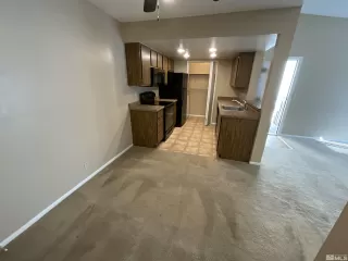 Photo #3: 240011540 Listing