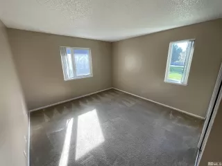 Photo #6: 240011540 Listing