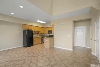 Photo #2: 240011666 Listing 