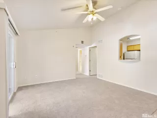 Photo #4: 240011701 Listing