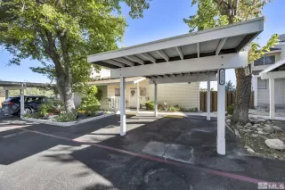 Photo #2: 240011747 Listing