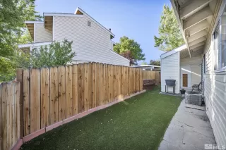 Photo #3: 240011747 Listing