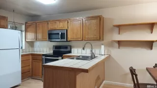 Photo #2: 240011812 Listing