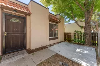 Photo #2: 240011821 Listing