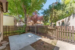 Photo #4: 240011821 Listing