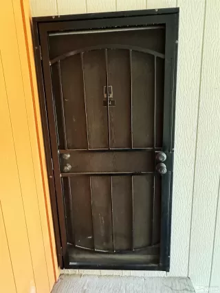 Photo #3: 240011839 Listing