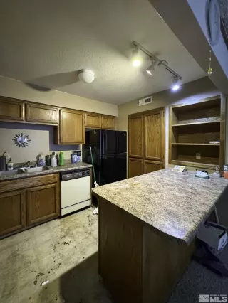 Photo #4: 240011877 Listing 