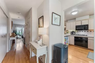 Photo #3: 240011973 Listing